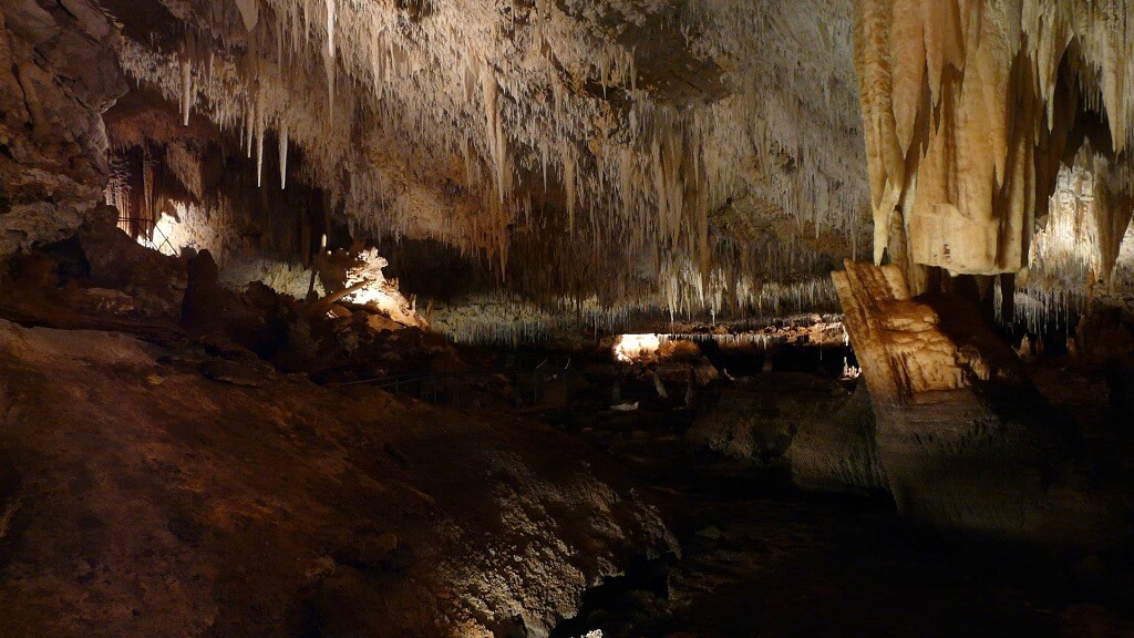 Пещера Джевел